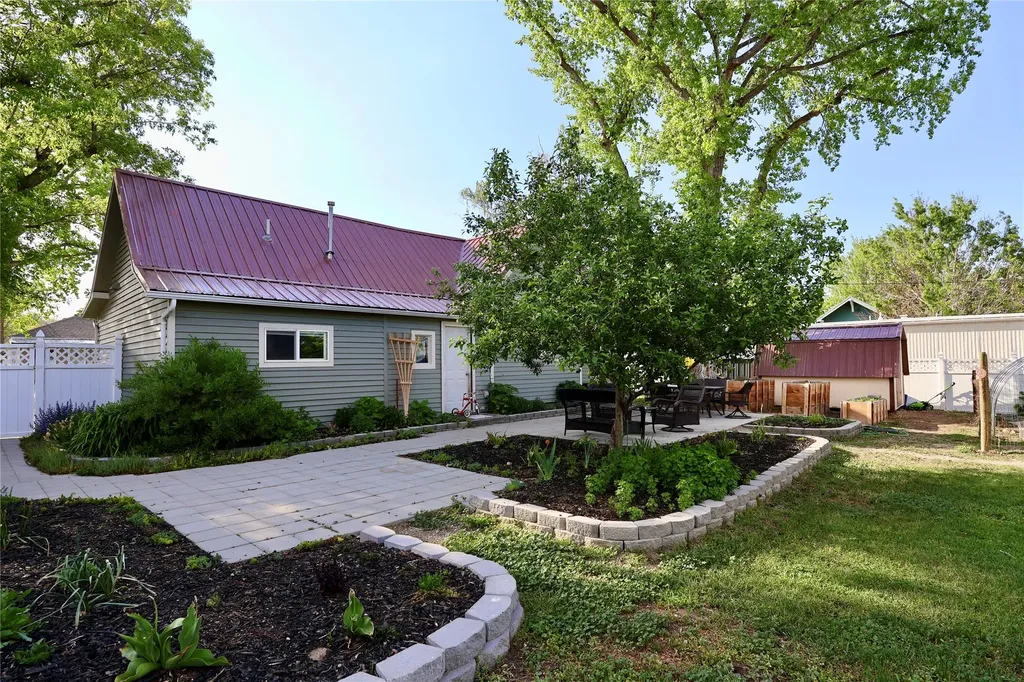 118 2nd Street N Cascade MT 59421