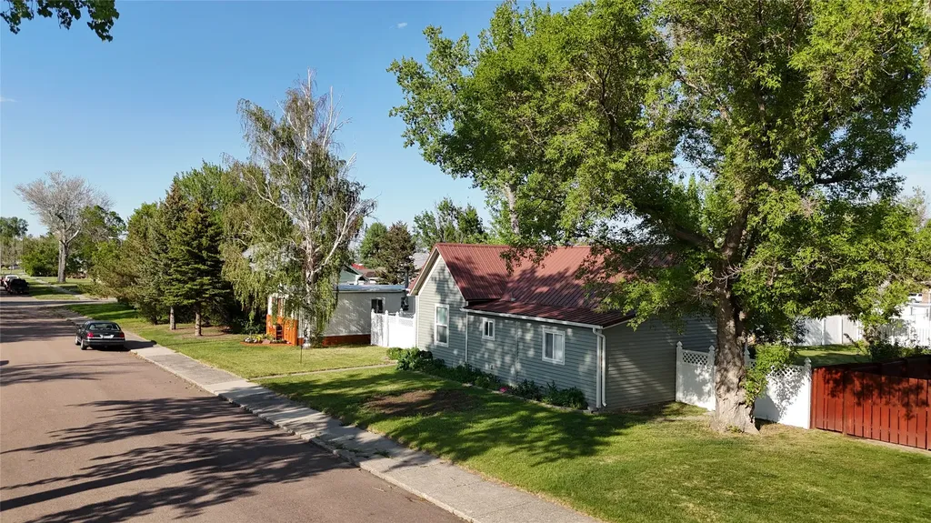 118 2nd Street N Cascade MT 59421