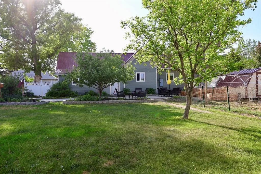 118 2nd Street N Cascade MT 59421