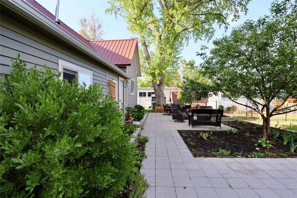 118 2nd Street N Cascade MT 59421