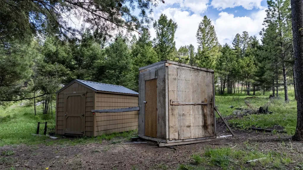 121 High Spring Lane Helmville MT 59843