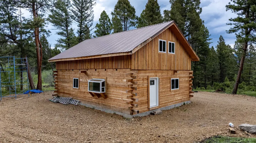 121 High Spring Lane Helmville MT 59843
