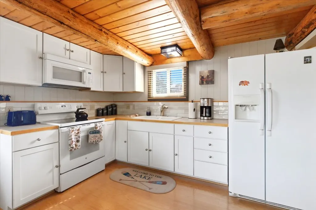 399 Kokanee Drive W Rexford MT 59930