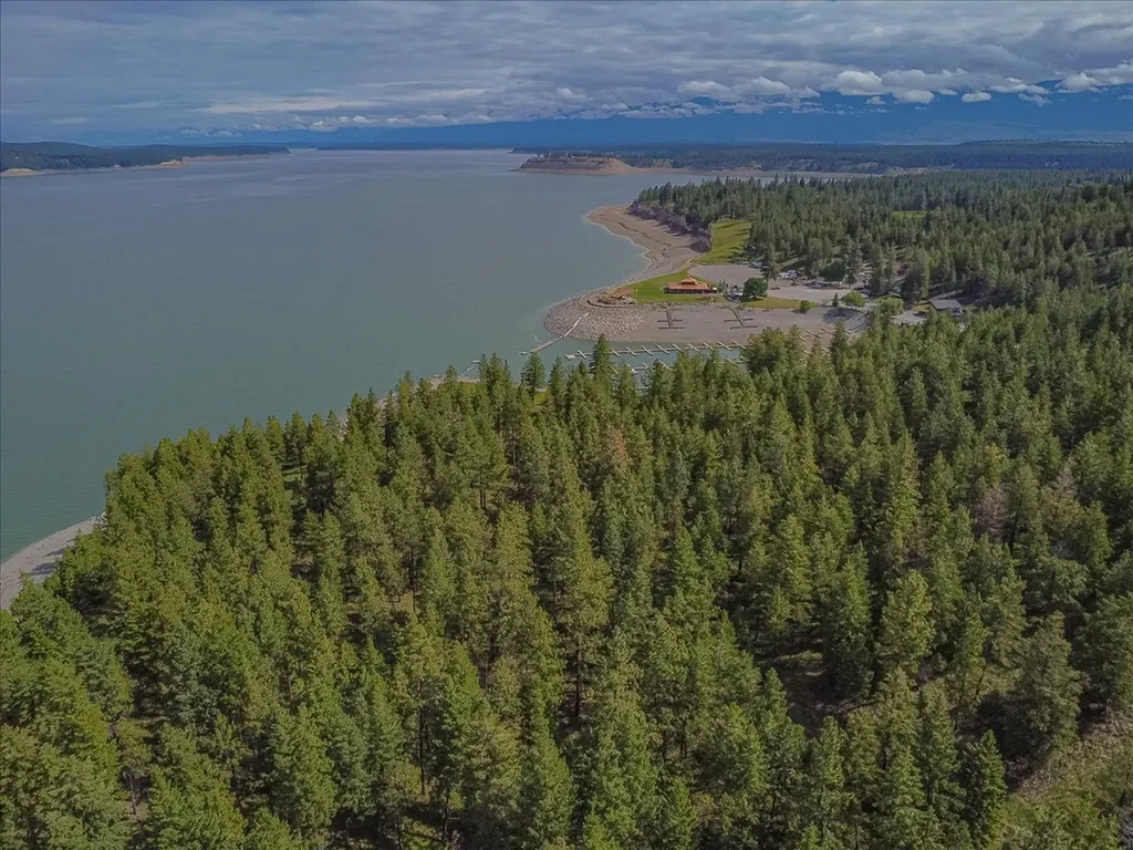 399 Kokanee Drive W Rexford MT 59930