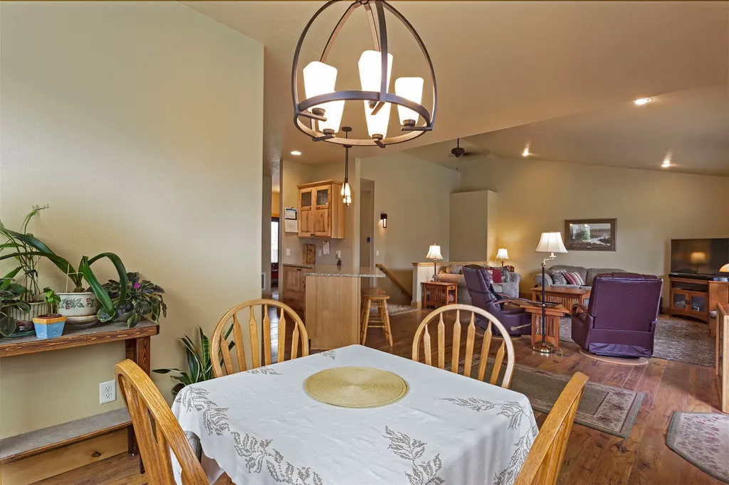 5565 White Tail Lane Florence MT 59833