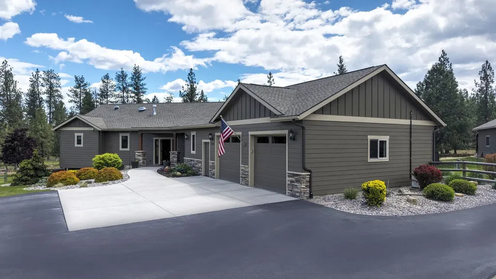 5565 White Tail Lane Florence MT 59833