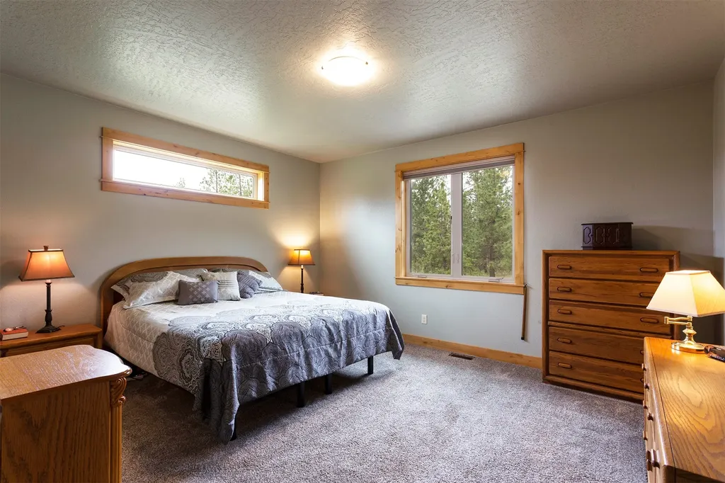 5565 White Tail Lane Florence MT 59833