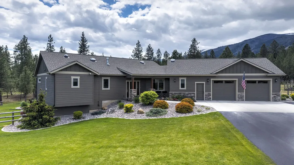 5565 White Tail Lane Florence MT 59833