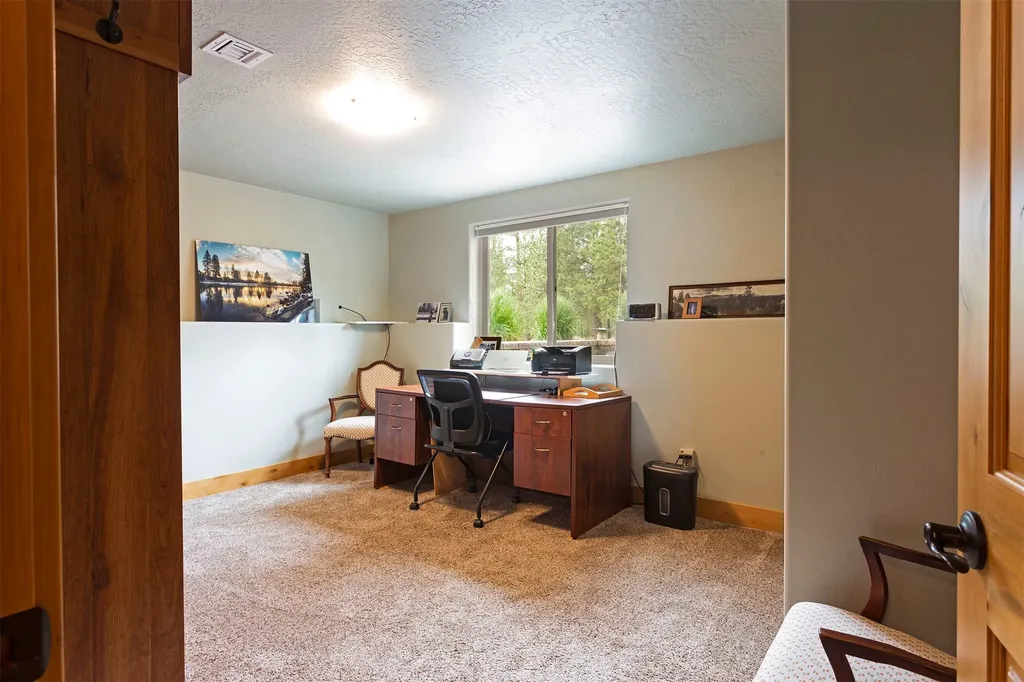 5565 White Tail Lane Florence MT 59833
