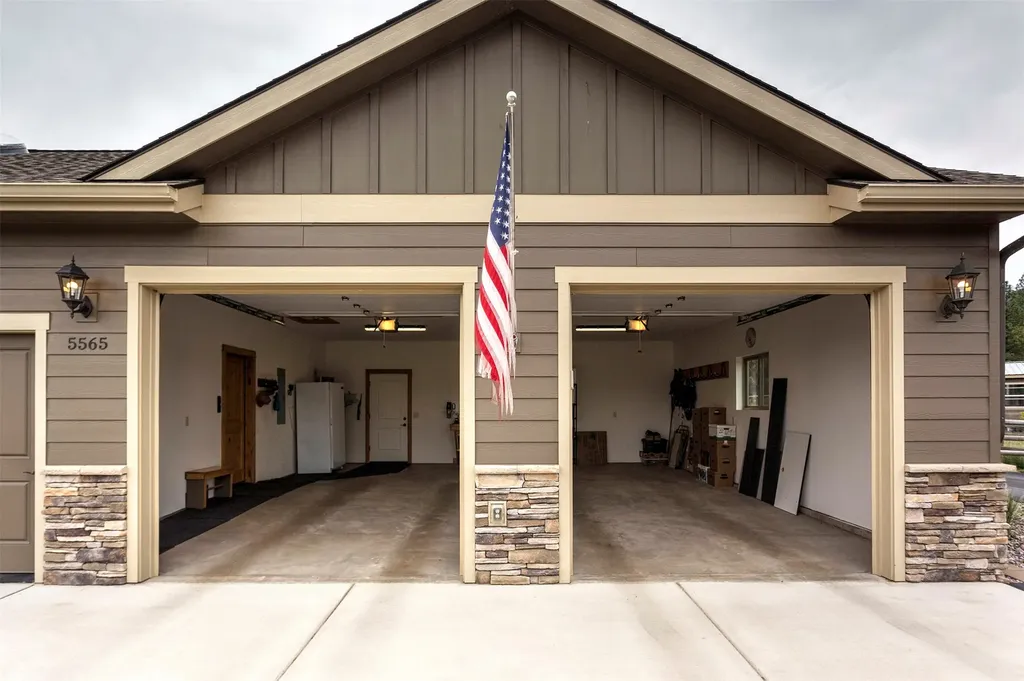 5565 White Tail Lane Florence MT 59833