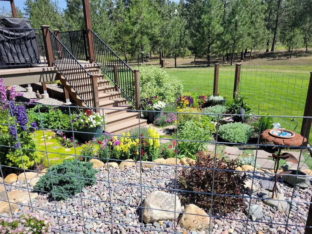 5565 White Tail Lane Florence MT 59833