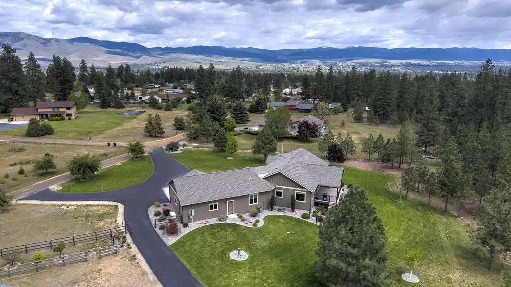 5565 White Tail Lane Florence MT 59833