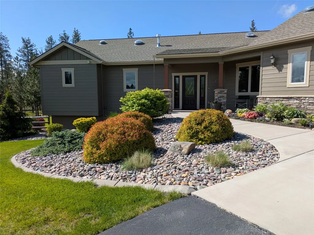 5565 White Tail Lane Florence MT 59833