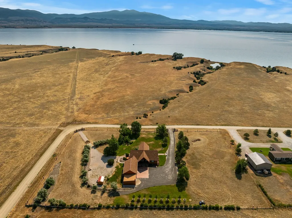 95 Cactus Lane Townsend MT 59644