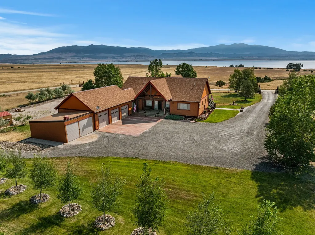 95 Cactus Lane Townsend MT 59644