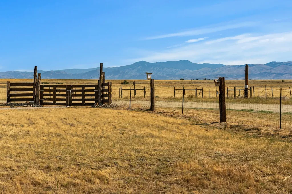 95 Cactus Lane Townsend MT 59644