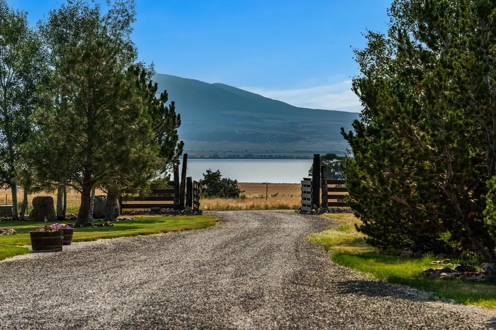 95 Cactus Lane Townsend MT 59644