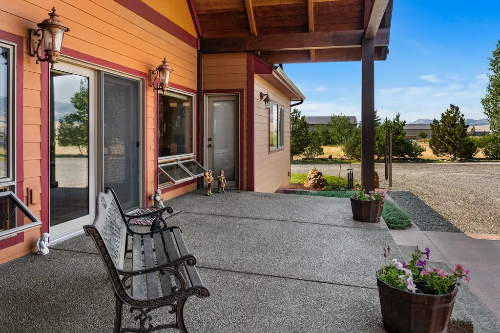 95 Cactus Lane Townsend MT 59644
