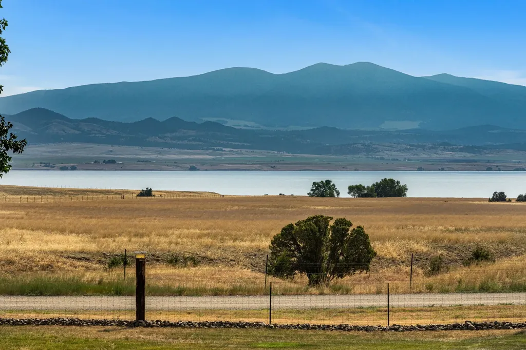 95 Cactus Lane Townsend MT 59644
