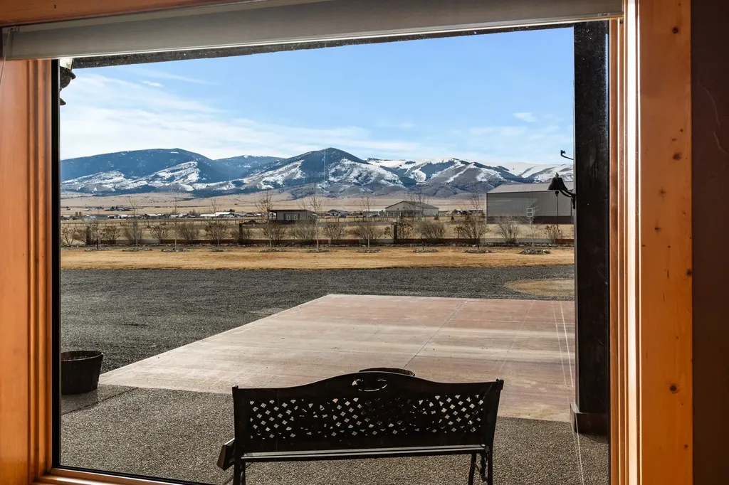 95 Cactus Lane Townsend MT 59644