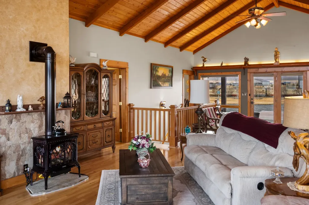95 Cactus Lane Townsend MT 59644