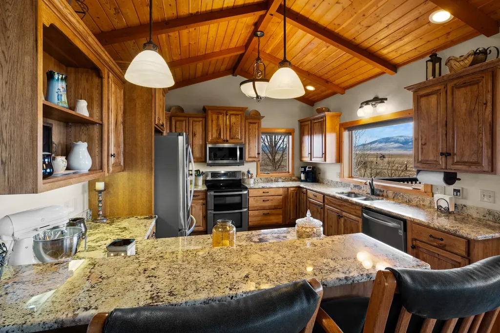 95 Cactus Lane Townsend MT 59644