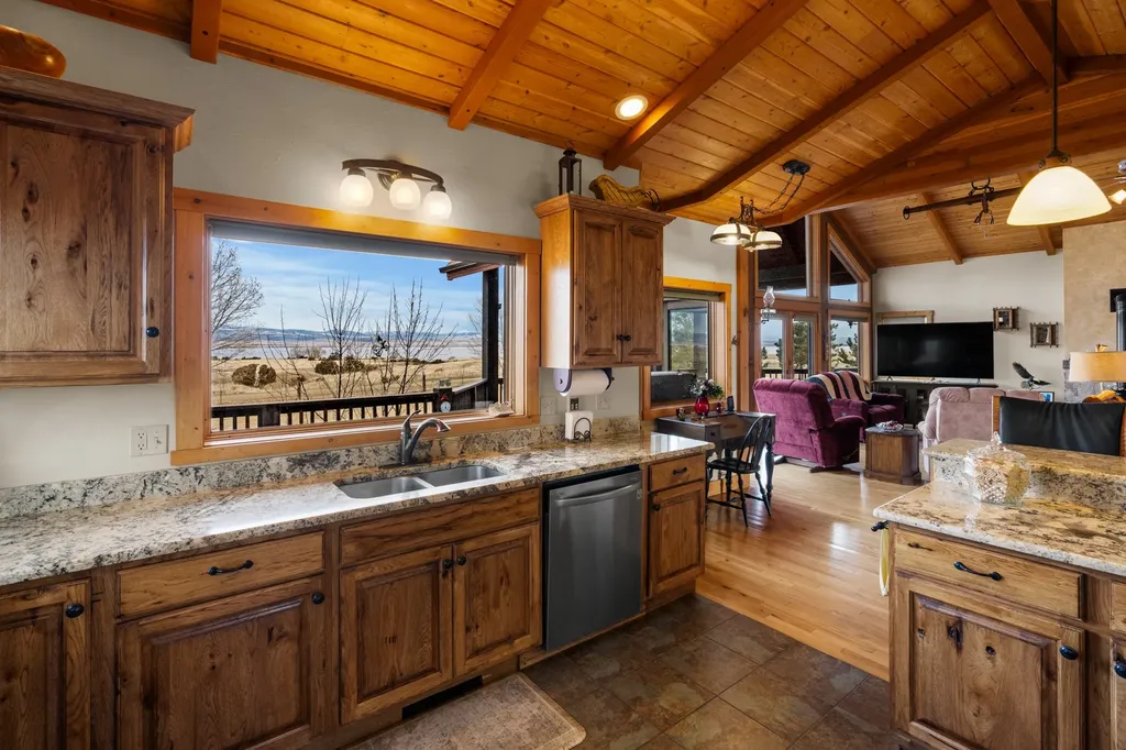 95 Cactus Lane Townsend MT 59644