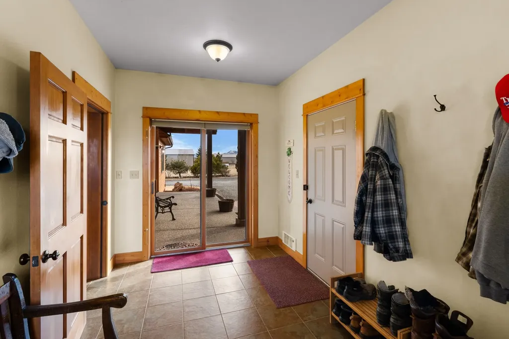 95 Cactus Lane Townsend MT 59644