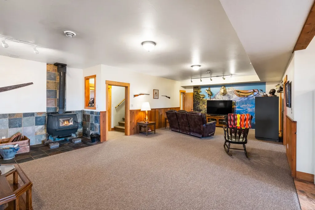 95 Cactus Lane Townsend MT 59644