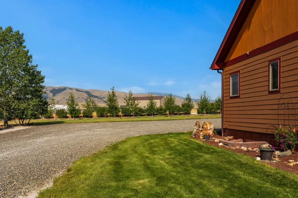 95 Cactus Lane Townsend MT 59644