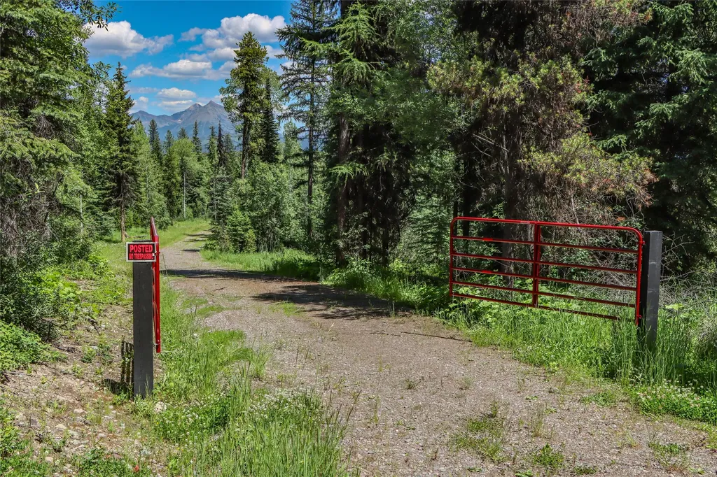 16445 North Fork Road Polebridge MT 59928