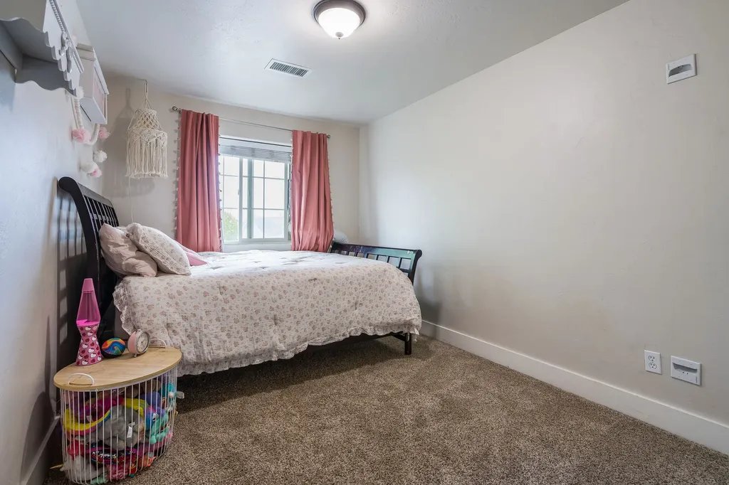 2 Empire Loop Kalispell MT 59901