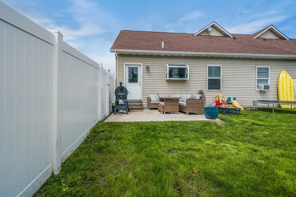 2 Empire Loop Kalispell MT 59901