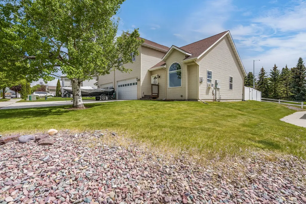 2 Empire Loop Kalispell MT 59901
