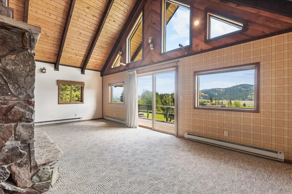 212 Swamp View Lane Kila MT 59920