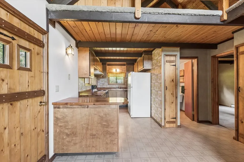 212 Swamp View Lane Kila MT 59920