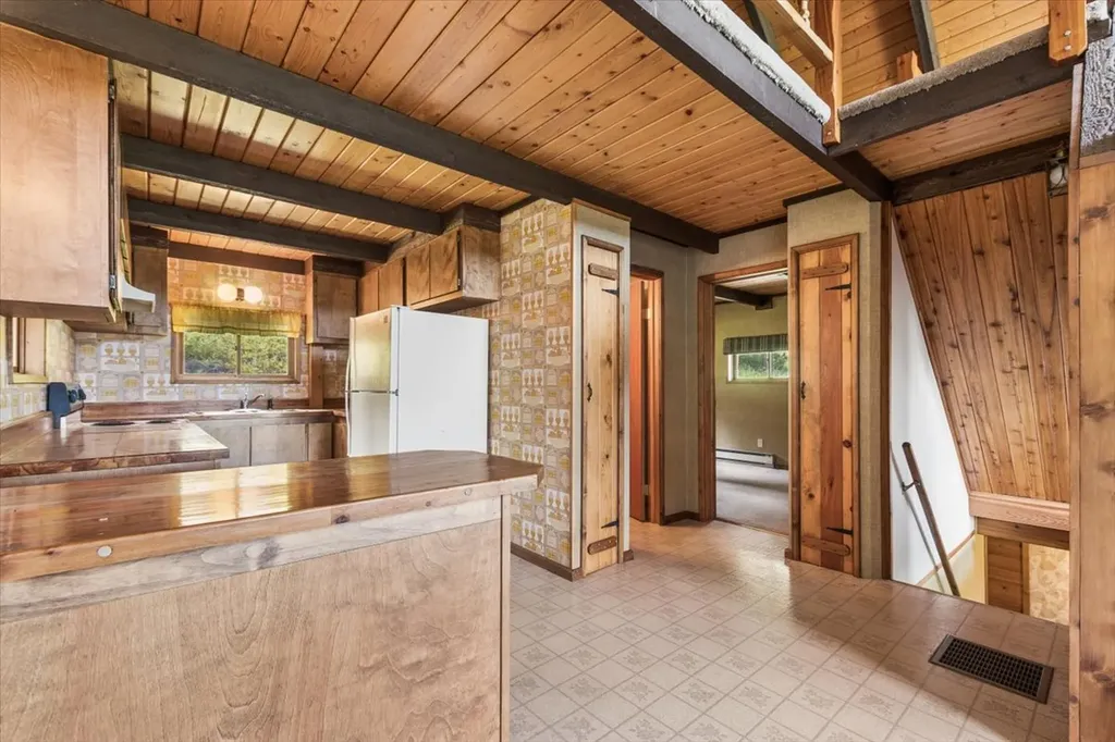 212 Swamp View Lane Kila MT 59920