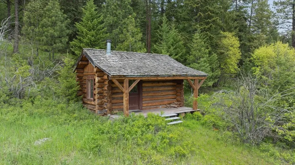 212 Swamp View Lane Kila MT 59920
