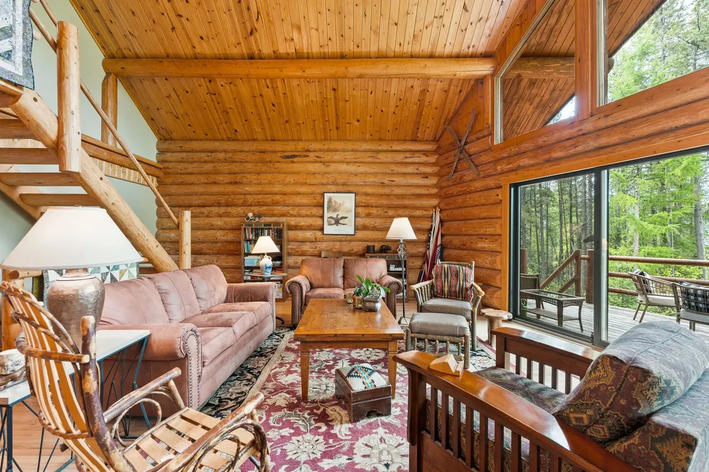 1087 Lakeview Lane Columbia Falls MT 59912