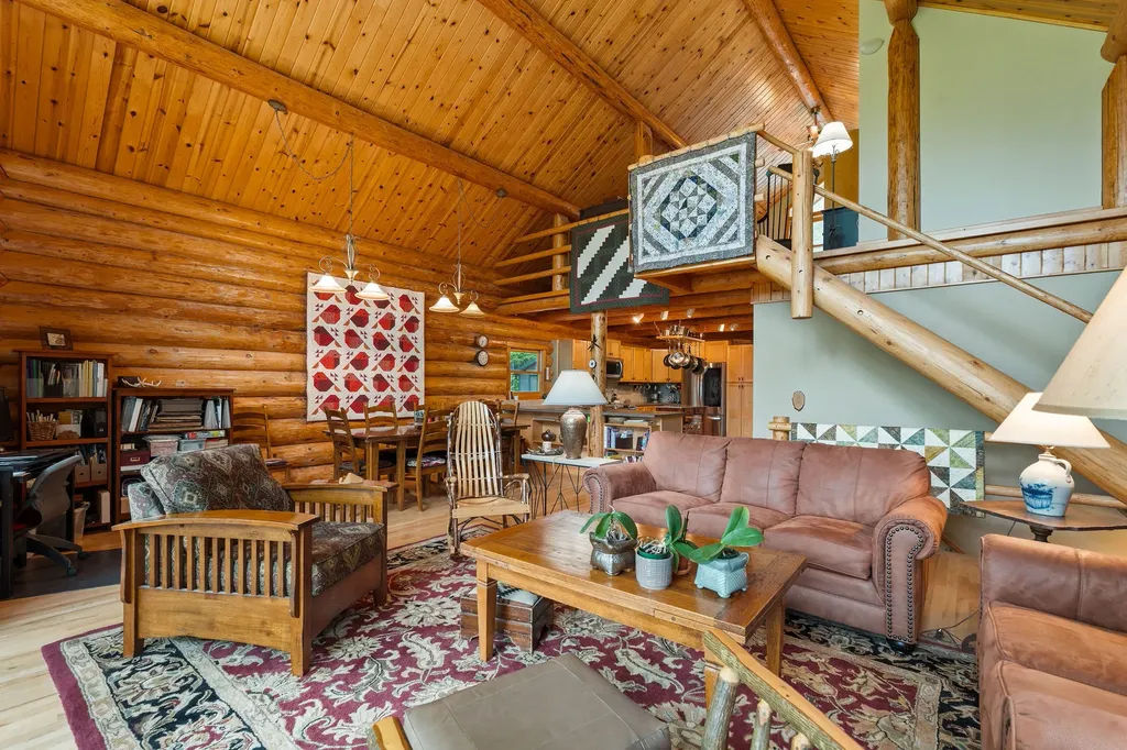 1087 Lakeview Lane Columbia Falls MT 59912