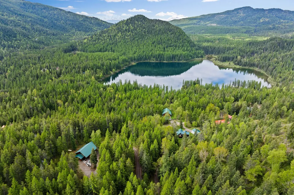 1087 Lakeview Lane Columbia Falls MT 59912