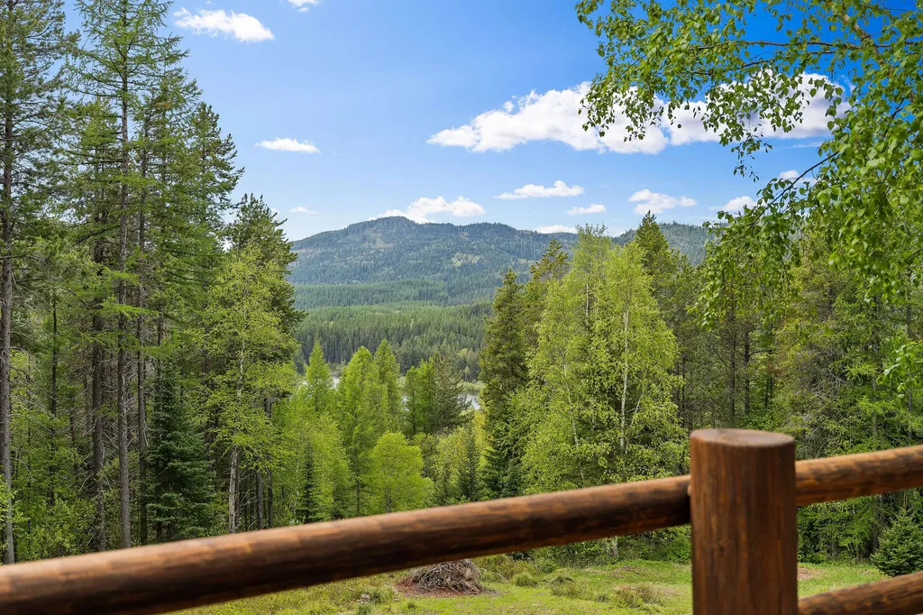 1087 Lakeview Lane Columbia Falls MT 59912