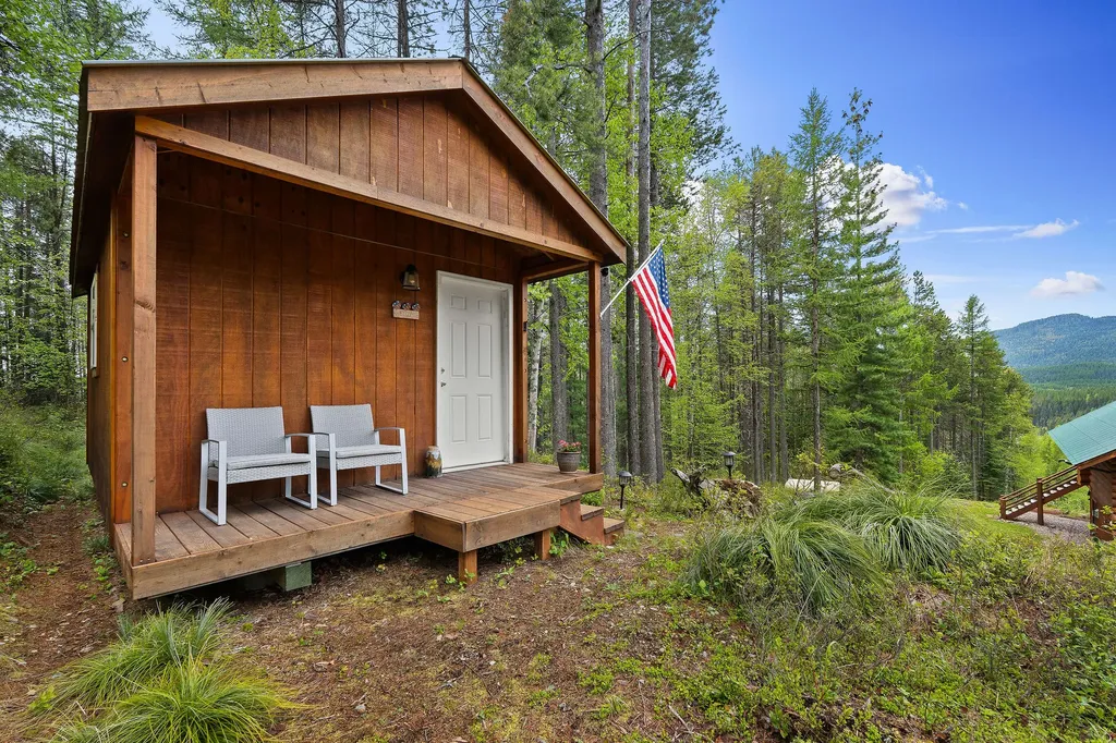 1087 Lakeview Lane Columbia Falls MT 59912