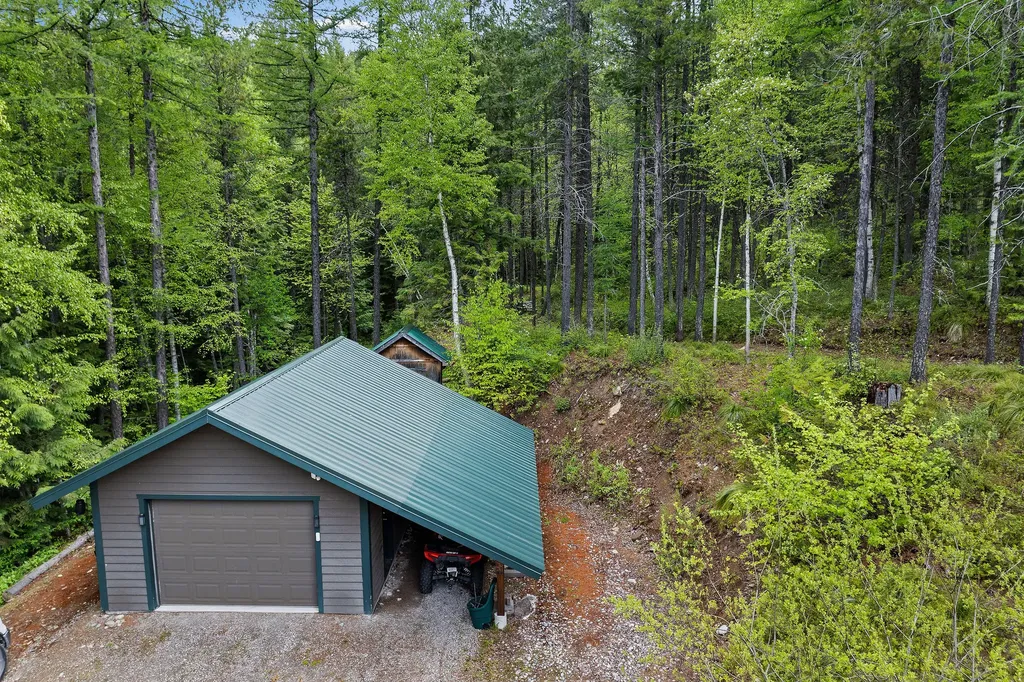 1087 Lakeview Lane Columbia Falls MT 59912