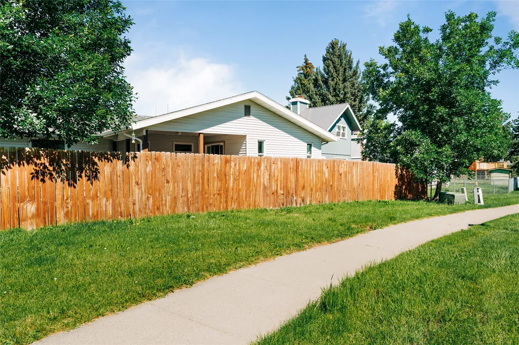 409 Beaverhead Court Great Falls MT 59405