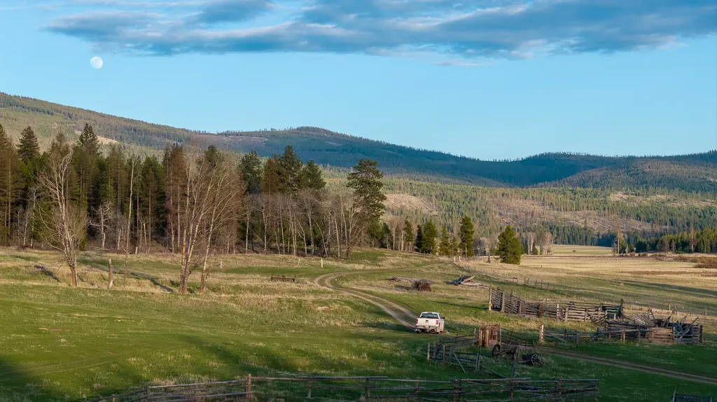 3180 Browns Meadow Road Kila MT 59920