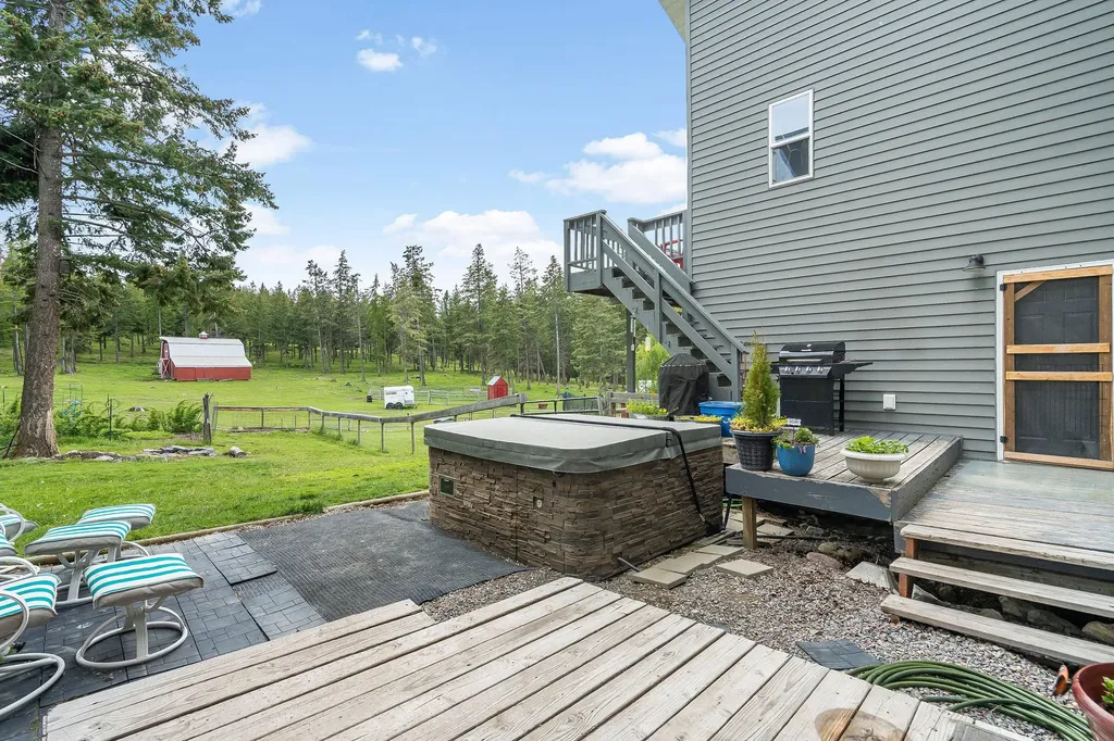405 Buffalo Trail Somers MT 59932