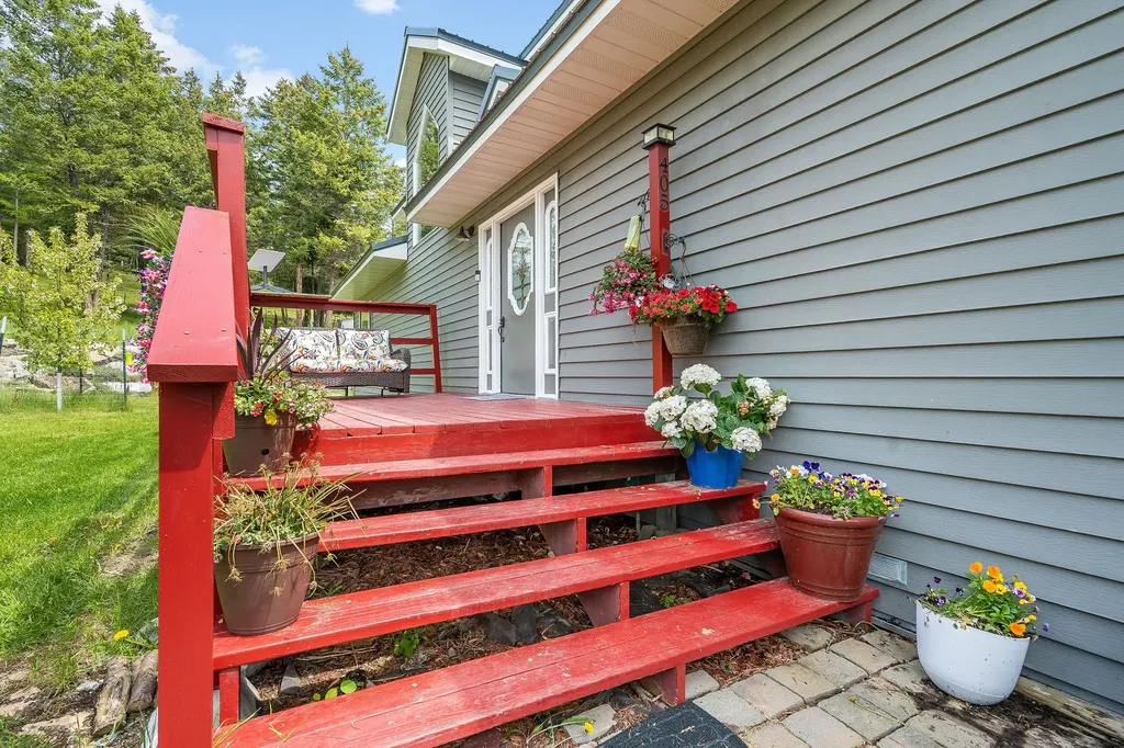 405 Buffalo Trail Somers MT 59932