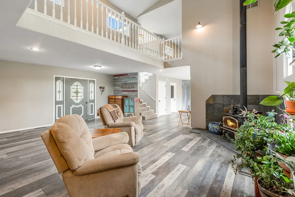 405 Buffalo Trail Somers MT 59932