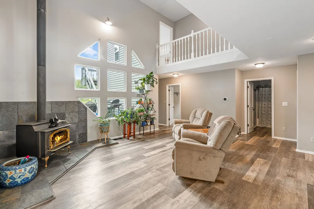 405 Buffalo Trail Somers MT 59932